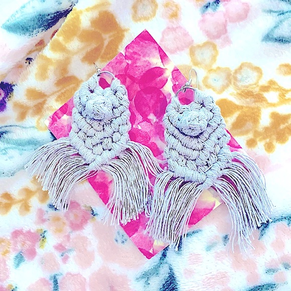 🆕»-»FaNcY MoDeRn MaCrAmE EaRrInGS« HaNdCrAfTeD »ClAsSiC bOhO sTyLe« FREE SPIRIT - Picture 1 of 16